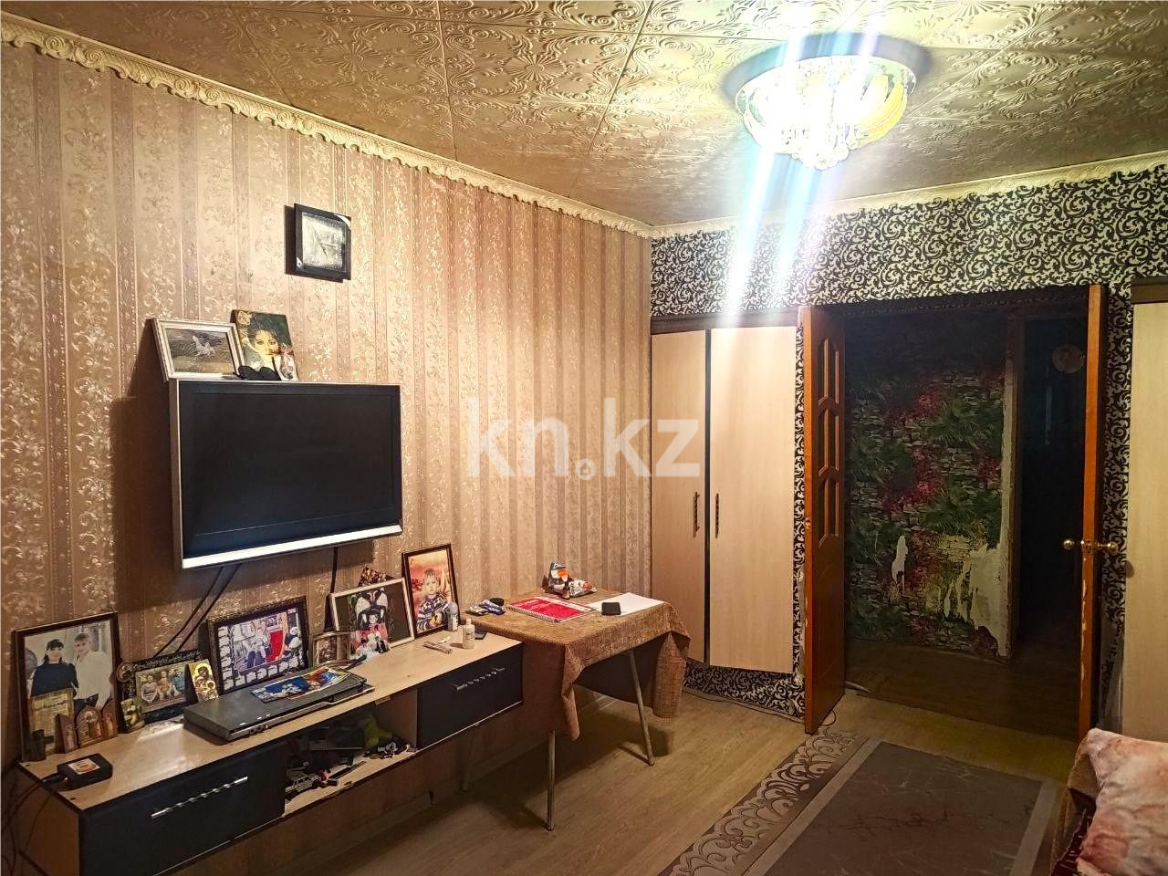 Продажа 2-комнатной квартиры, 43 м², мкр-н 18, дом  18 в Караганде