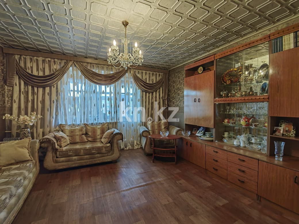 Продажа 4-комнатной квартиры, 77 м², ул. Язева, дом  10 в Караганде