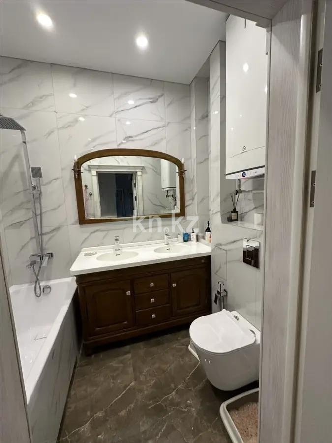 Продажа 4-комнатной квартиры, 90 м², ул. Дюсембекова, дом  44/2 в Караганде - фото 6