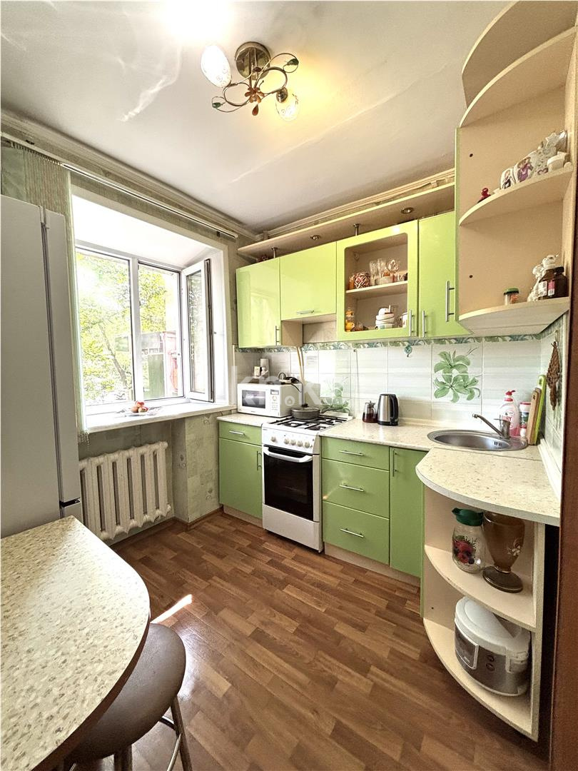 Продажа 1-комнатной квартиры, 30 м², ул. Аманжолова, дом  21 в Караганде