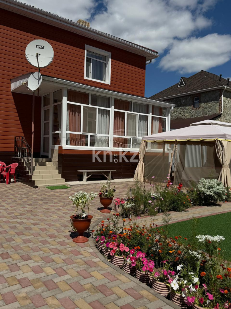 Продажа 7-комнатного дома, 370 м² в Караганде - фото 16