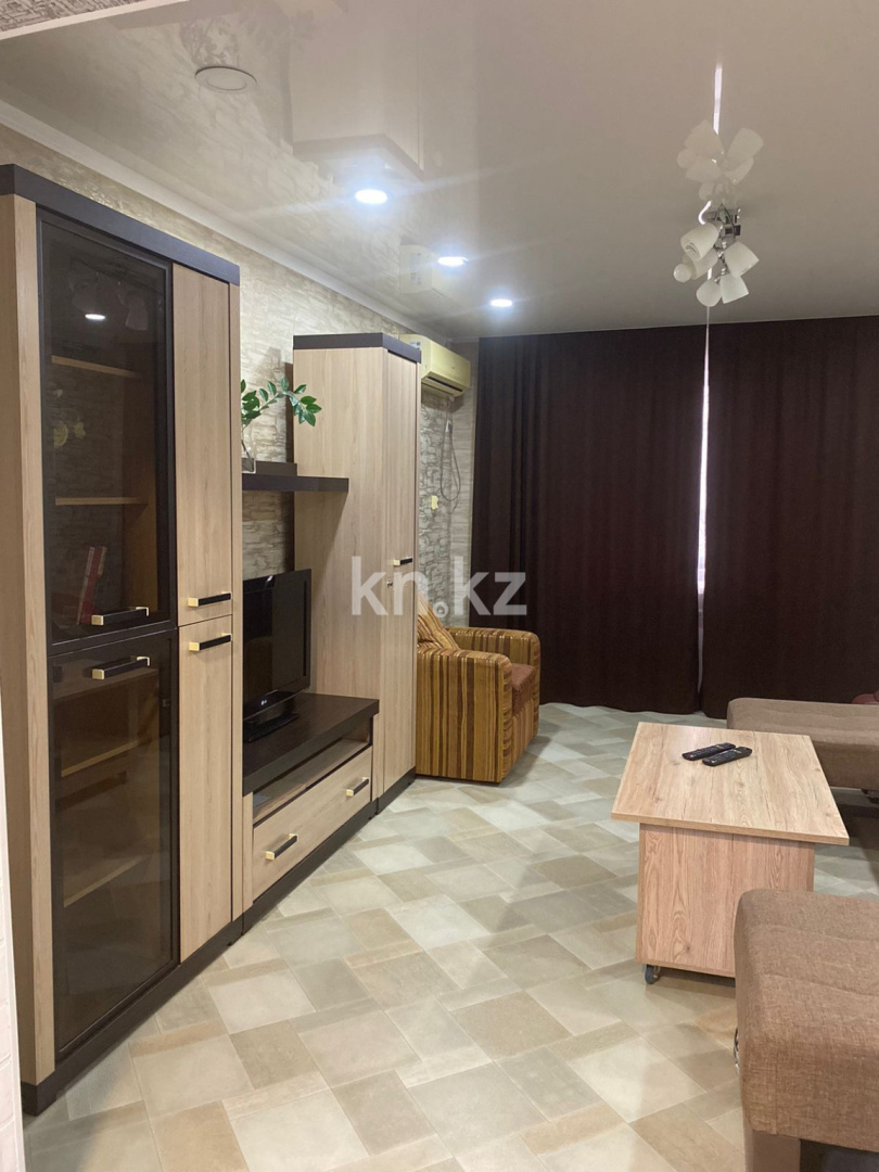 Аренда 3-комнатной квартиры посуточно, 88 м², ул. Набережная Славского, дом  48 в Усть-Каменогорске - фото 28