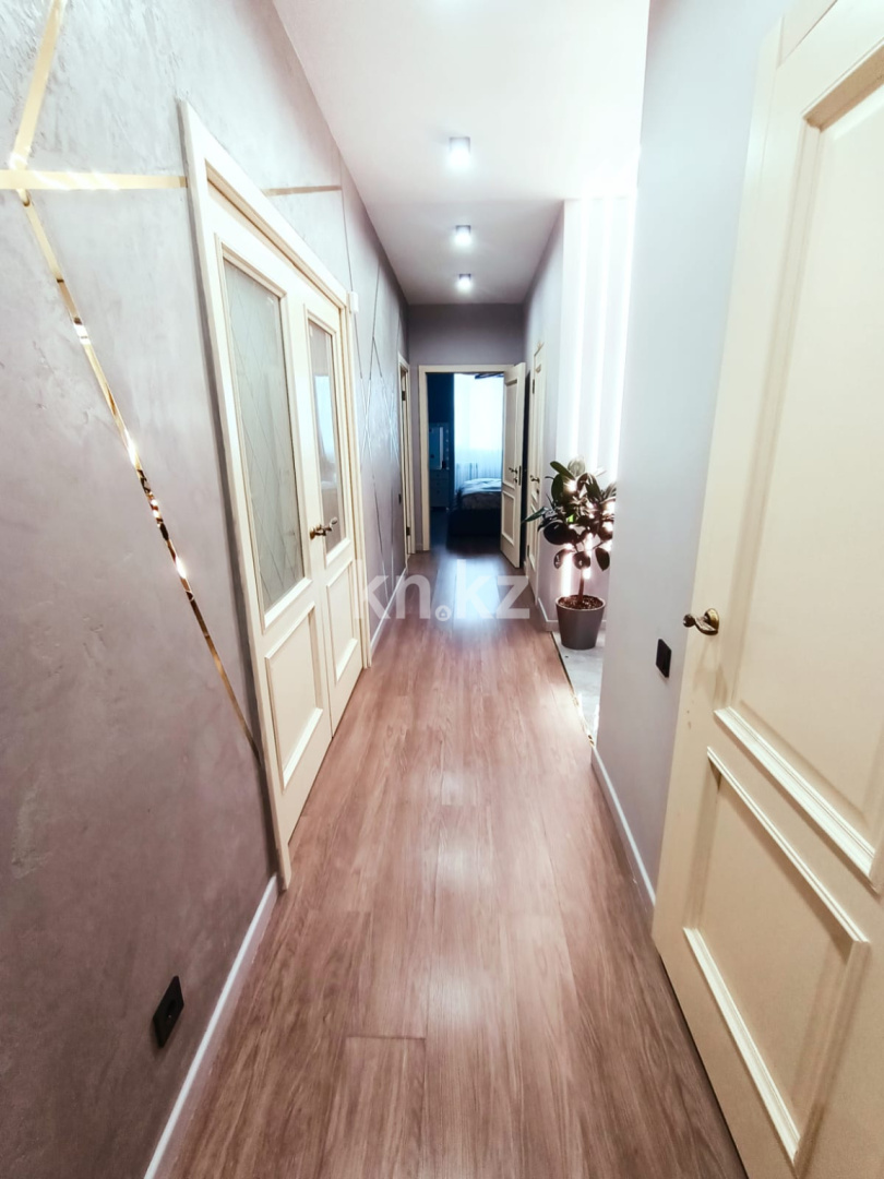 Продажа 4-комнатной квартиры, 129.4 м², ул. Кенесары хана в Алматы - фото 34
