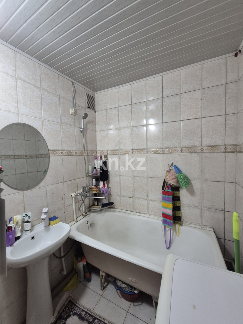 Продажа 3-комнатной квартиры, 65 м², ул. Сталелитейная в Караганде - фото 8