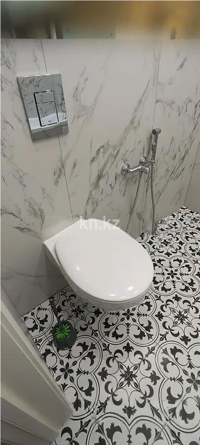 Продажа 2-комнатной квартиры, 71 м², ул. Букетова, дом  60а блок 1 в Караганде - фото 5