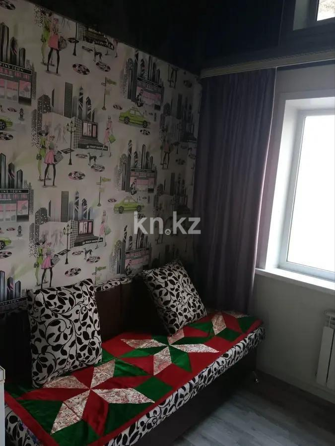 Продажа 3-комнатной квартиры, 47 м², мкр-н 16, дом  7 в Караганде - фото 3