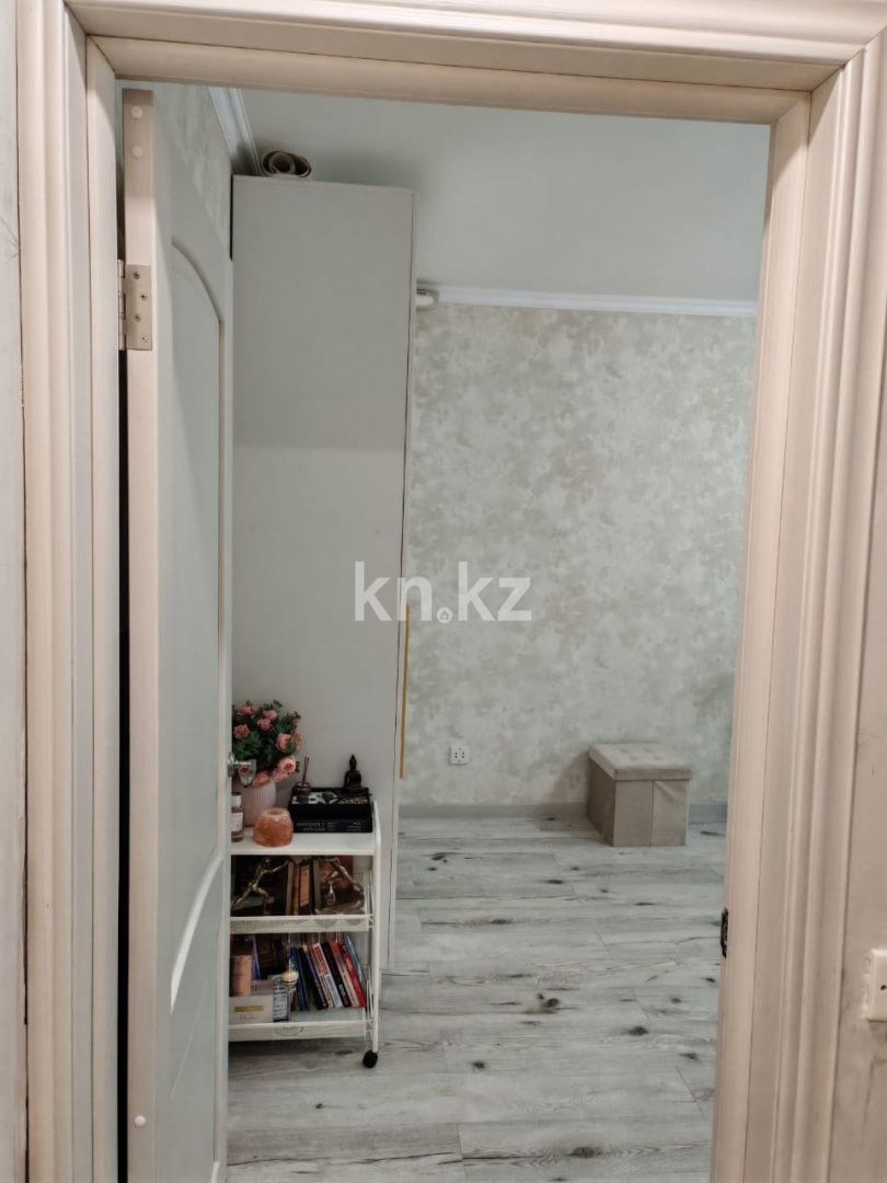 Продажа 1-комнатной квартиры, 32 м², ул. Муканова, дом  12 в Караганде - фото 7