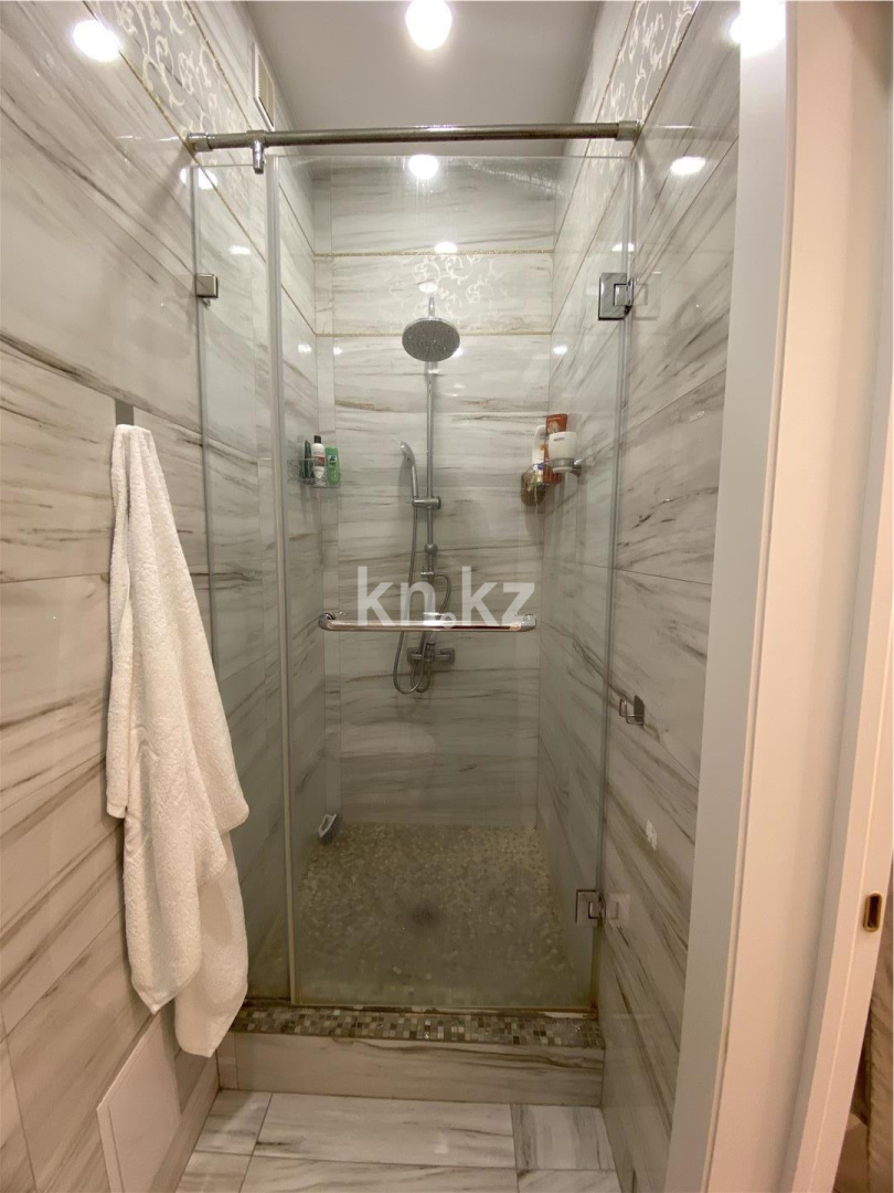 Продажа 4-комнатной квартиры, 132 м², ул. Шарля де Голля в Астане - фото 20