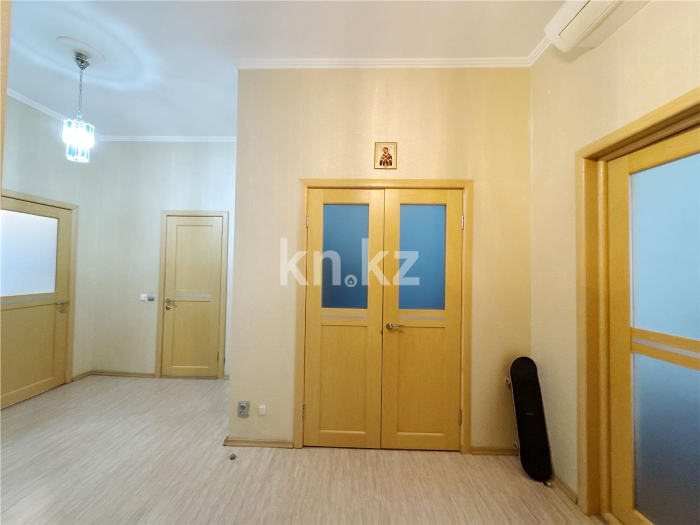 Продажа 2-комнатной квартиры, 83 м², ул. Сарайшык в Астане - фото 8