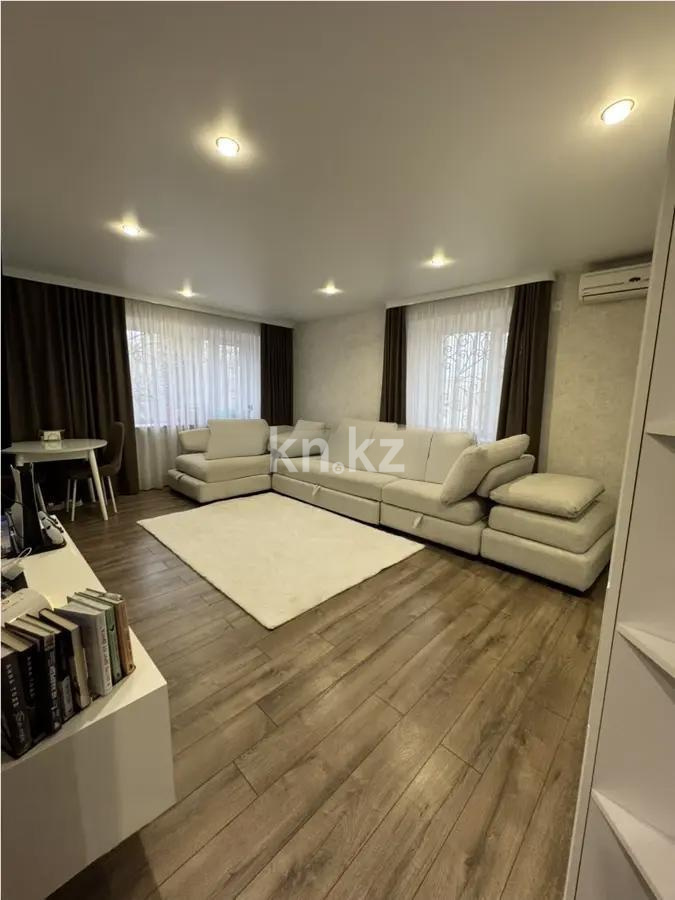 Продажа 1-комнатной квартиры, 30 м², ул. Алиханова, дом  22/1 в Караганде