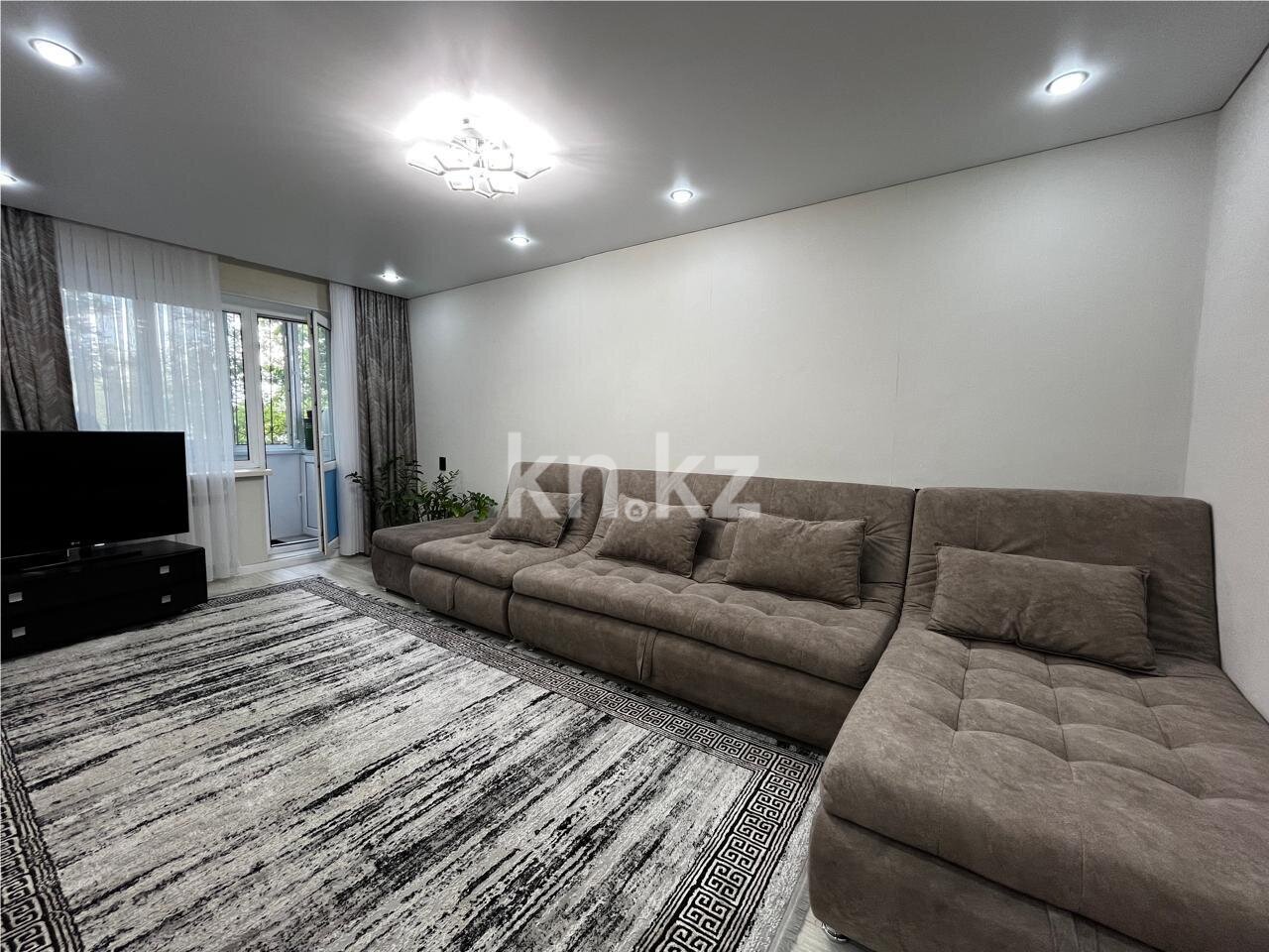 Продажа 3-комнатной квартиры, 63 м² в Караганде
