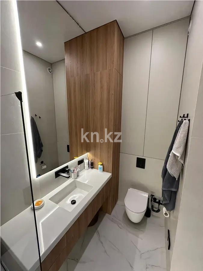 Продажа 3-комнатной квартиры, 70.6 м², пр. Абая, дом  109/7 в Алматы - фото 7