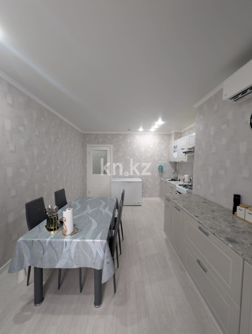 Продажа 2-комнатной квартиры, 71.3 м² в Уральске - фото 12