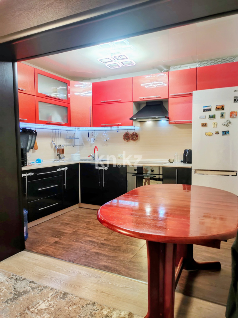 Продажа 2-комнатной квартиры, 57.9 м² в Караганде - фото 2