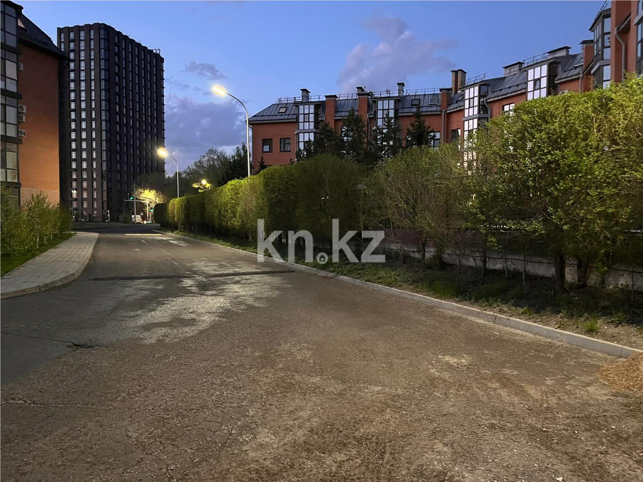 Продажа 4-комнатной квартиры, 151 м², ул. Ботаническая в Караганде - фото 44