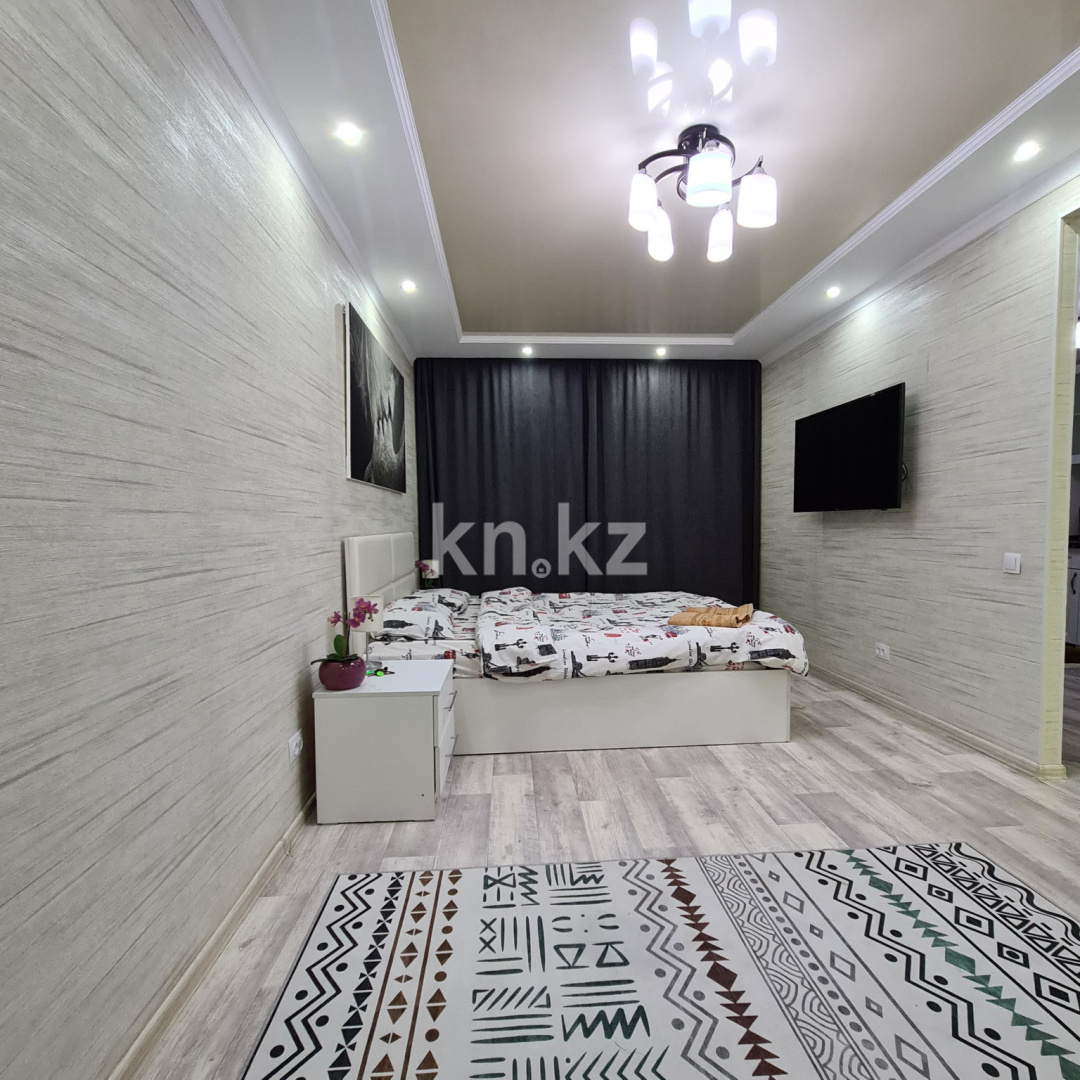 Аренда 1-комнатной квартиры посуточно, 35 м², пр. Бухар-жырау, дом  63/4 в Караганде - фото 6