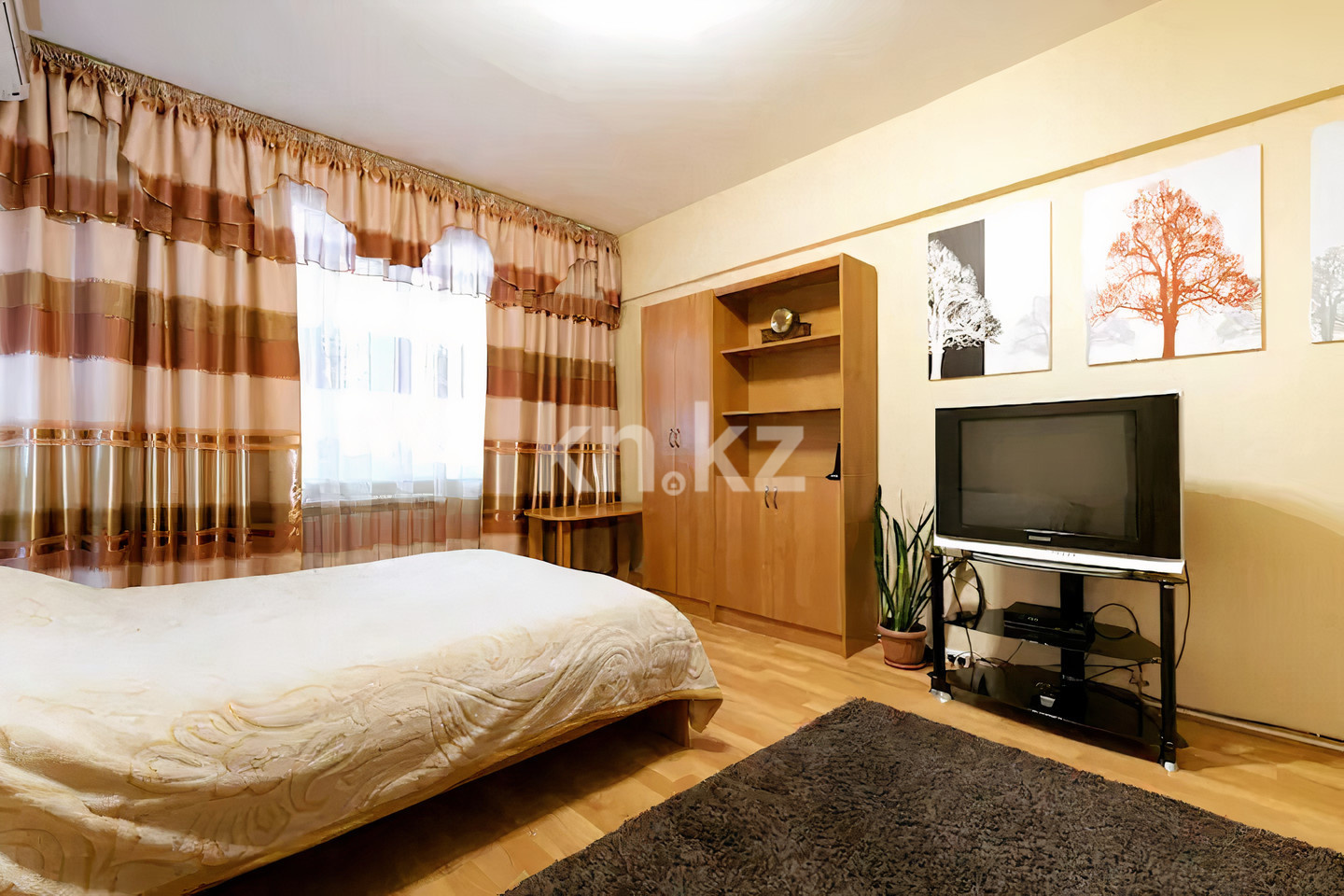 Аренда 1-комнатной квартиры посуточно, 32 м², пр. Жибек жолы, дом  33 в Алматы