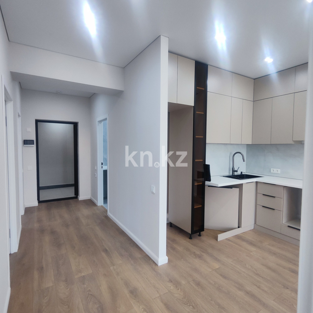 Продажа 3-комнатной квартиры, 57 м², ул. Навои, дом  200 в Алматы - фото 3