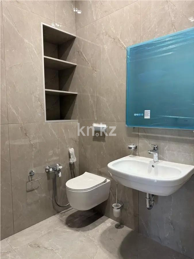 Продажа 4-комнатной квартиры, 156 м², ул. Салыкова, дом  40 в Алматы - фото 2