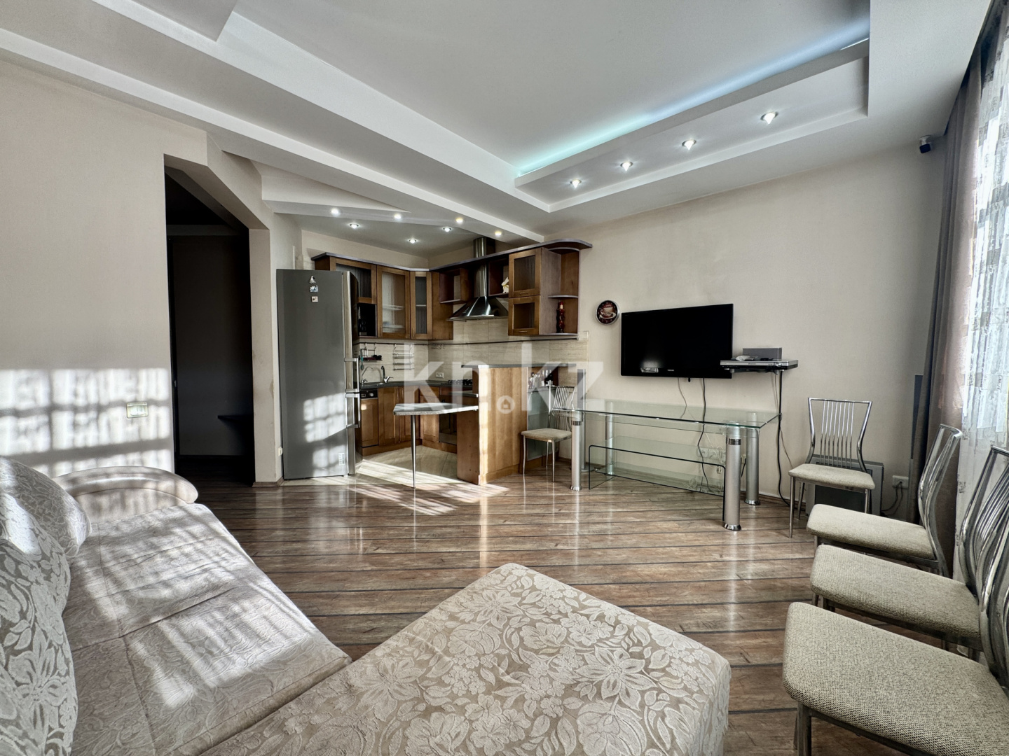 Продажа 3-комнатной квартиры, 66.2 м², ул. Абая, дом  26 в Караганде - фото 3