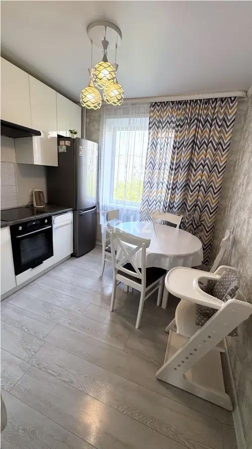 Продажа 4-комнатной квартиры, 84 м², мкр-н Голубые Пруды, дом  13 в Караганде - фото 6