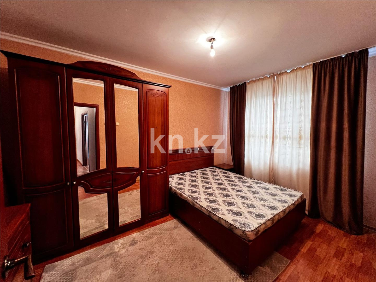 Продажа 2-комнатной квартиры, 53 м², мкр-н Голубые Пруды, дом  18 в Караганде - фото 3