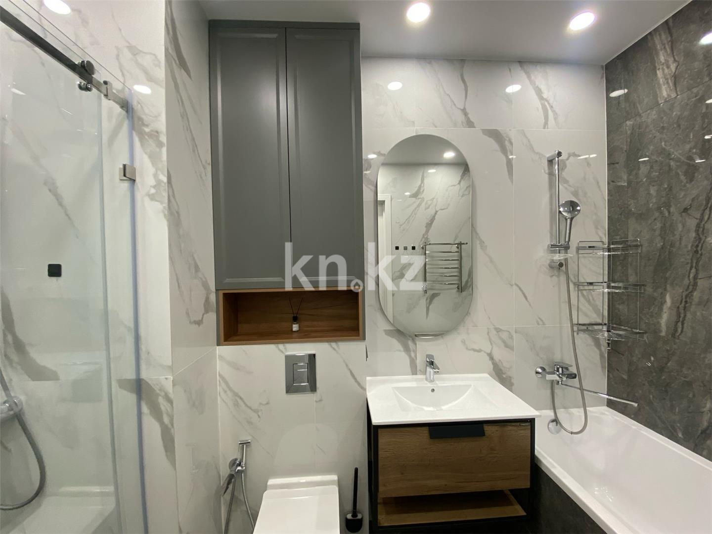 Продажа 3-комнатной квартиры, 102.4 м², пр. Кабанбай батыра в Астане - фото 7