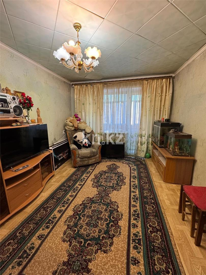 Продажа 3-комнатной квартиры, 58 м², ул. Крылова в Караганде