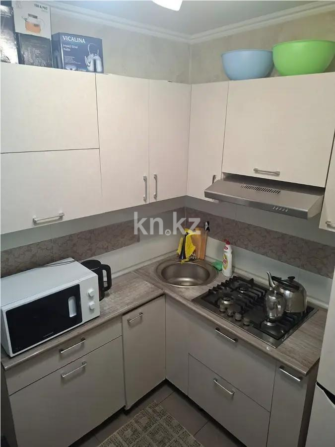 Продажа 3-комнатной квартиры, 60 м², 11 мкр., дом  32 в Алматы - фото 4