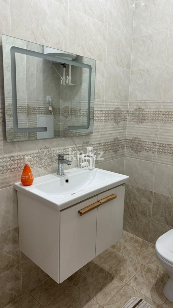 Продажа 3-комнатной квартиры, 84 м², ул. Муканова, дом  51/8 в Караганде - фото 18