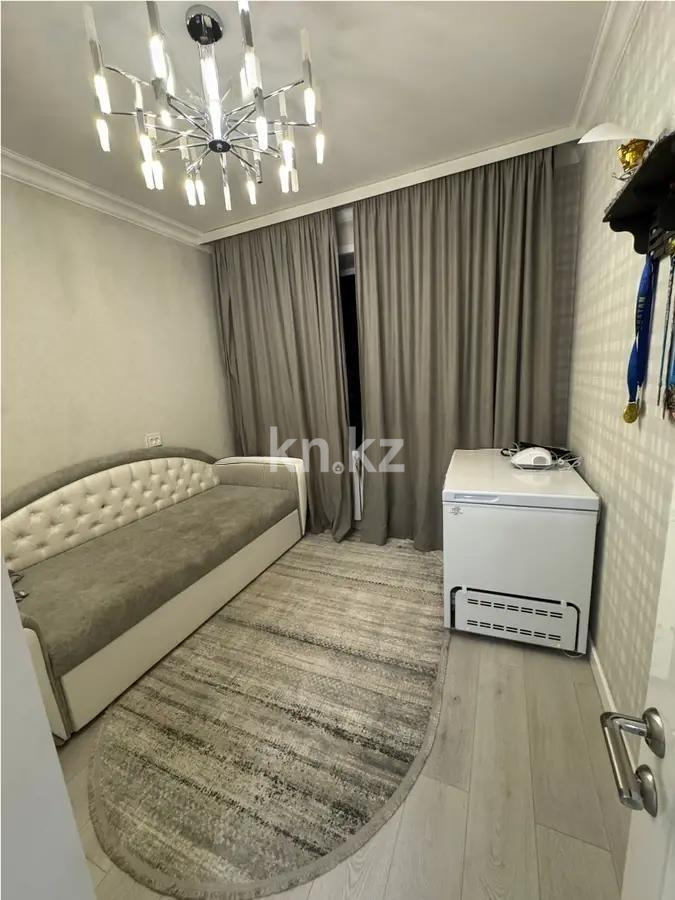 Продажа 4-комнатной квартиры, 89 м², мкр. Голубые Пруды, дом  4 в Караганде - фото 3