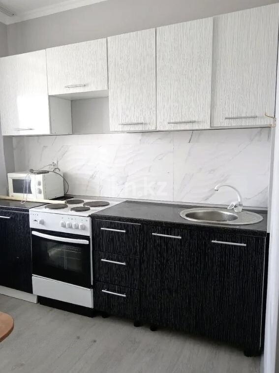 Аренда 1-комнатной квартиры, 36 м² в Астане
