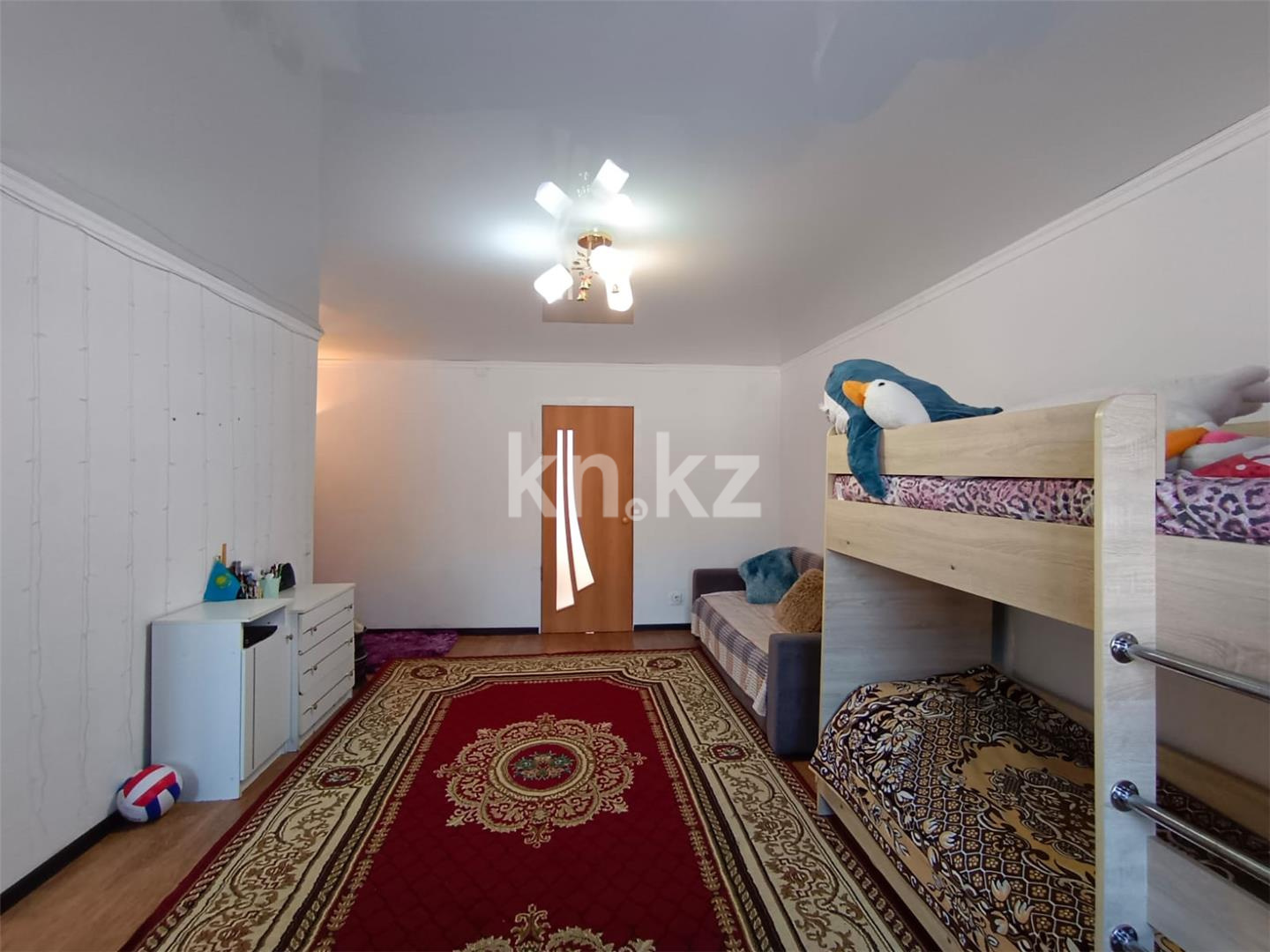 Продажа 2-комнатной квартиры, 43 м², ул. Зелинского в Караганде