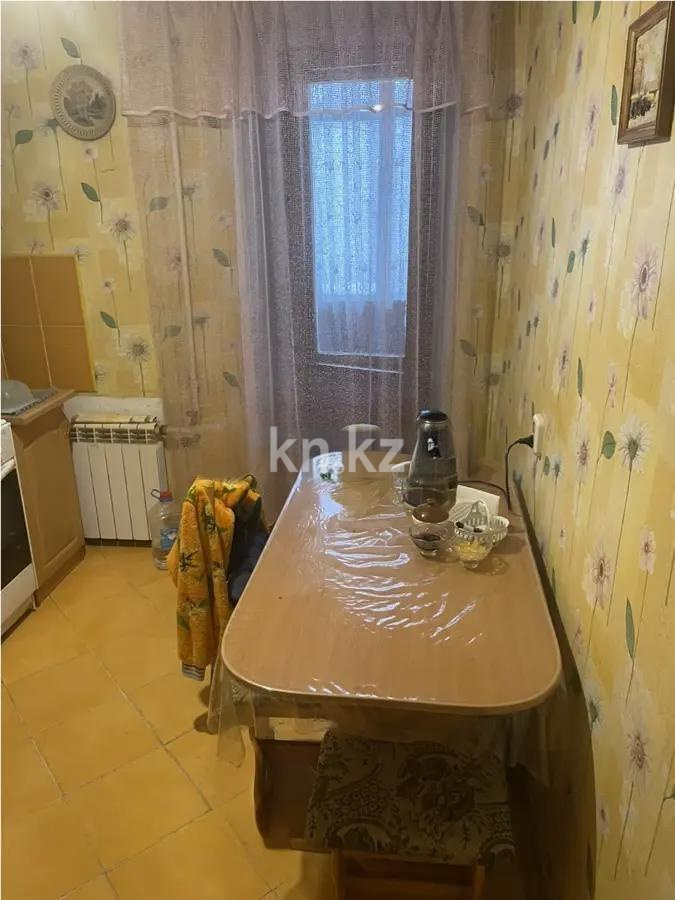 Продажа 3-комнатной квартиры, 63 м², мкр-н 19, дом  45 в Караганде - фото 4