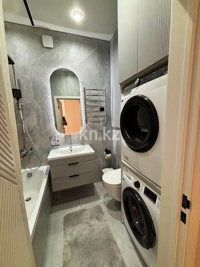 Продажа 3-комнатной квартиры, 77 м², ул. Букетова, дом  3/5 в Караганде - фото 5