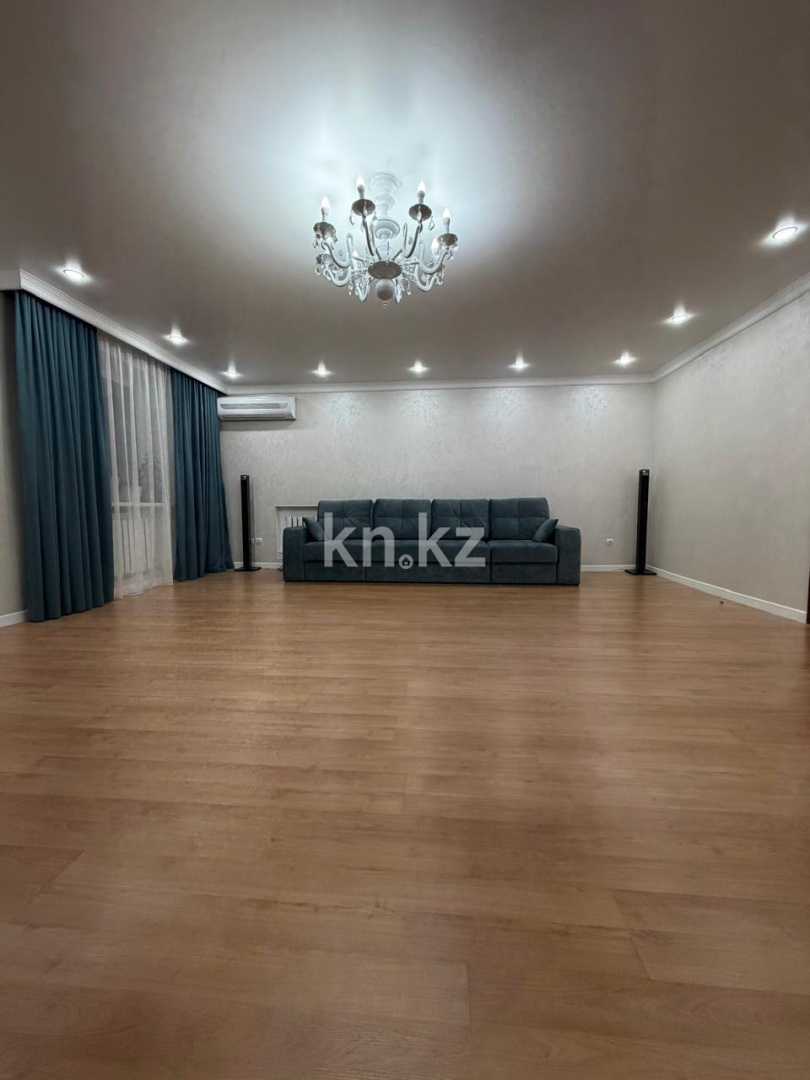 Продажа 8-комнатной квартиры, 220 м² в Атырау