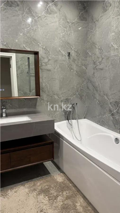 Продажа 3-комнатной квартиры, 118 м², мкр-н Мамыр-1, дом  26/1 в Алматы - фото 2