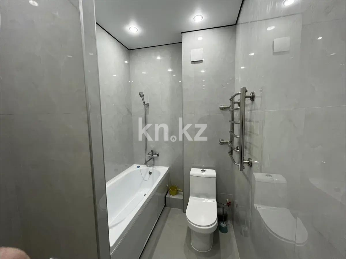 Продажа 2-комнатной квартиры, 65.7 м² в Алматы - фото 3