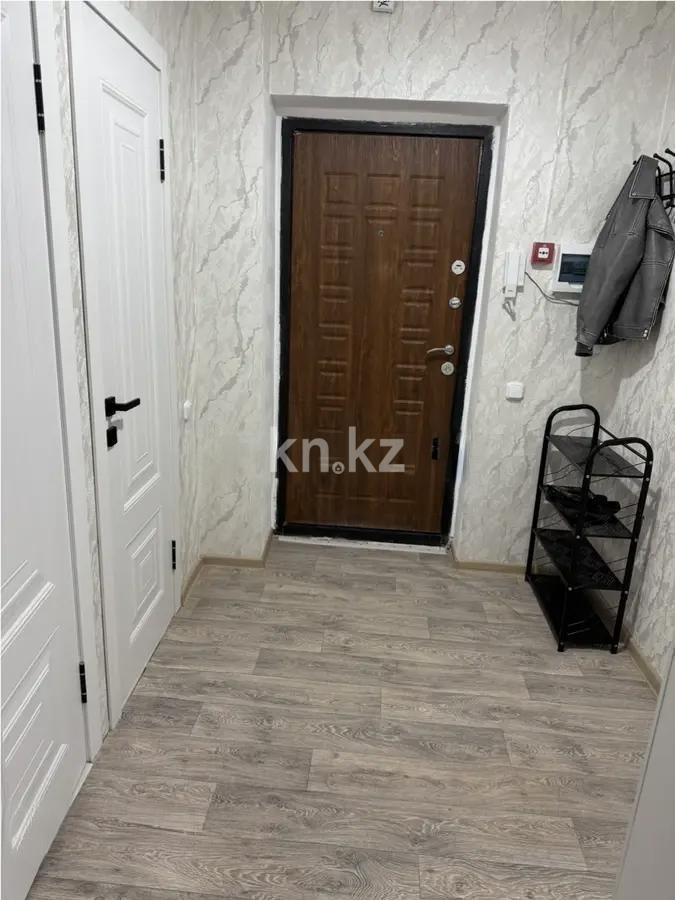 Продажа 1-комнатной квартиры, 37 м², ул. Момышулы, дом  28 в Караганде - фото 5