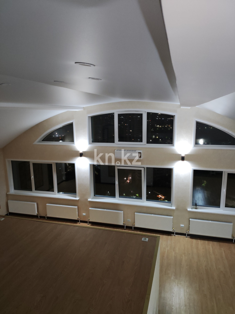 Продажа 5-комнатной квартиры, 165.5 м², ул. Иманова, дом  17 - ул. Валиханова в Астане - фото 18