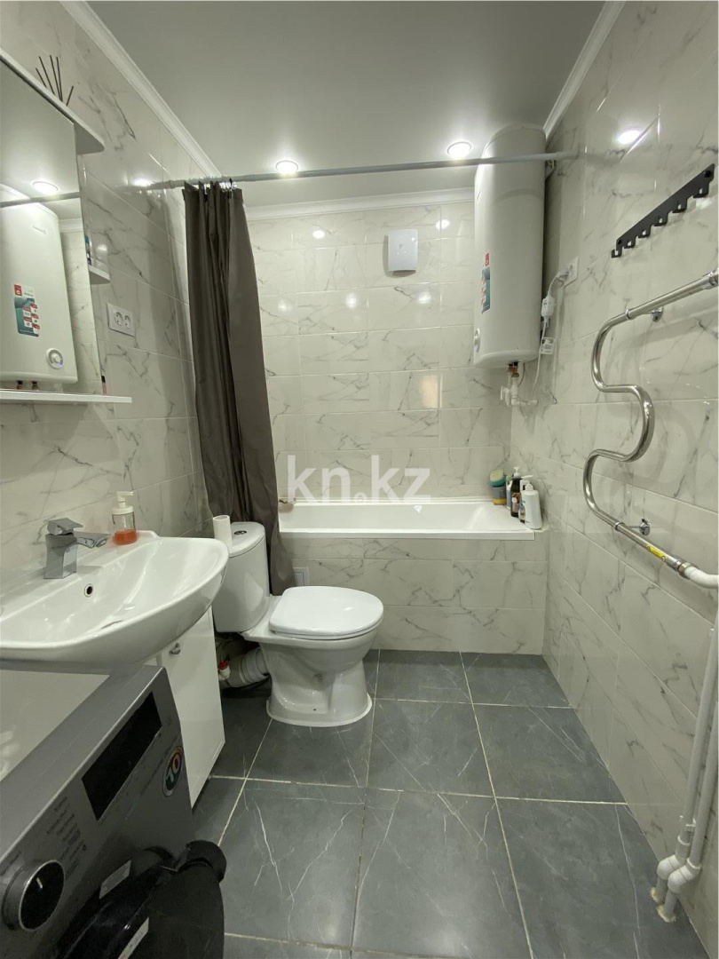 Продажа 2-комнатной квартиры, 45 м², ул. Экибастузская, дом  104 в Караганде - фото 7