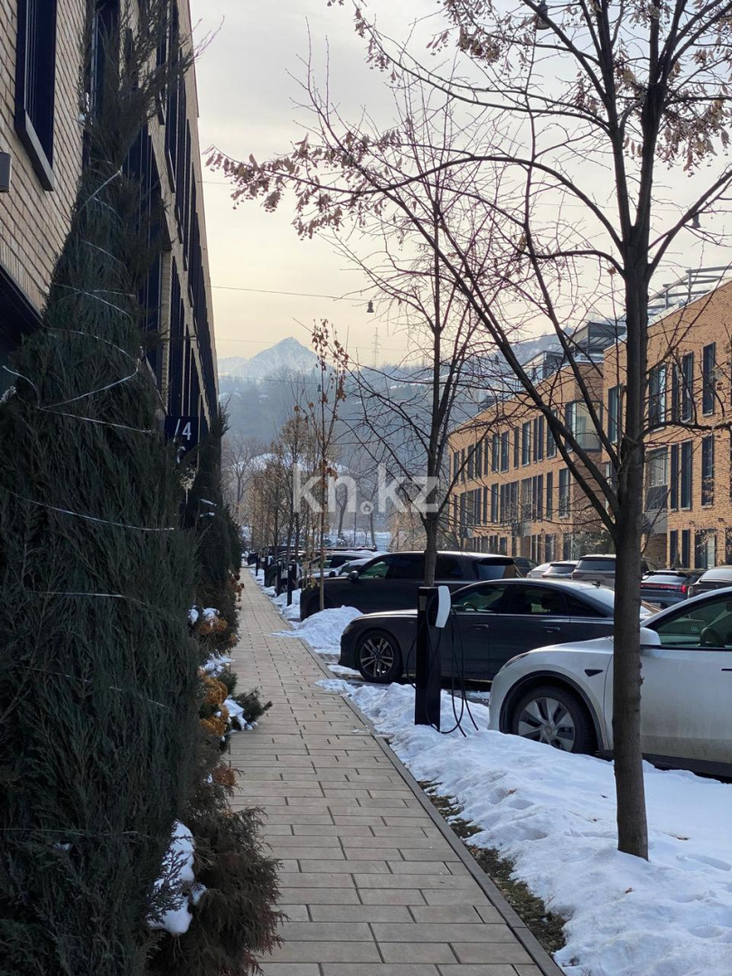 Продажа 3-комнатной квартиры, 100 м² в Алматы - фото 35