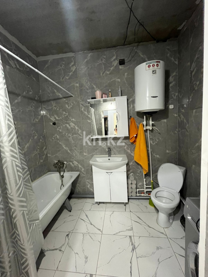 Продажа 2-комнатной квартиры, 61 м², ул. Анжерская в Караганде - фото 6