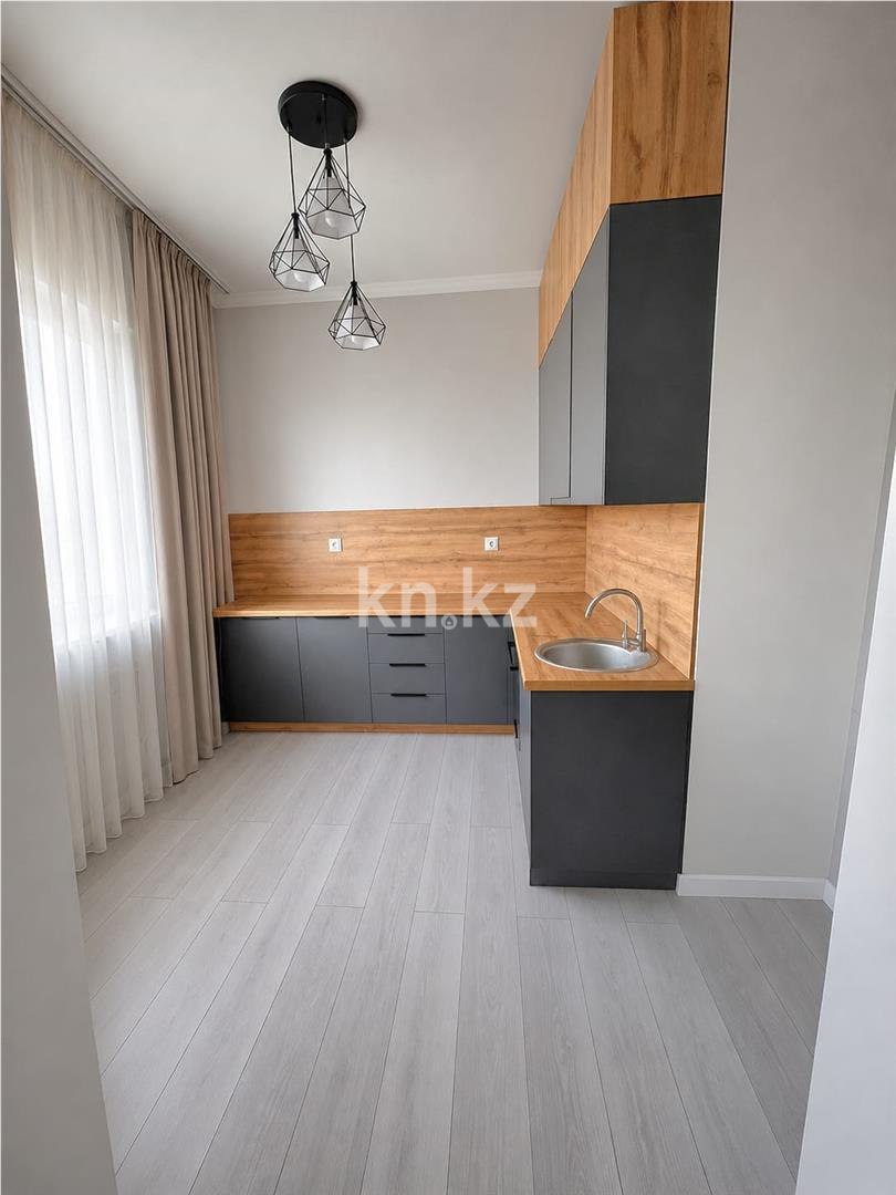 Продажа 5-комнатной квартиры, 109 м² в Караганде - фото 2