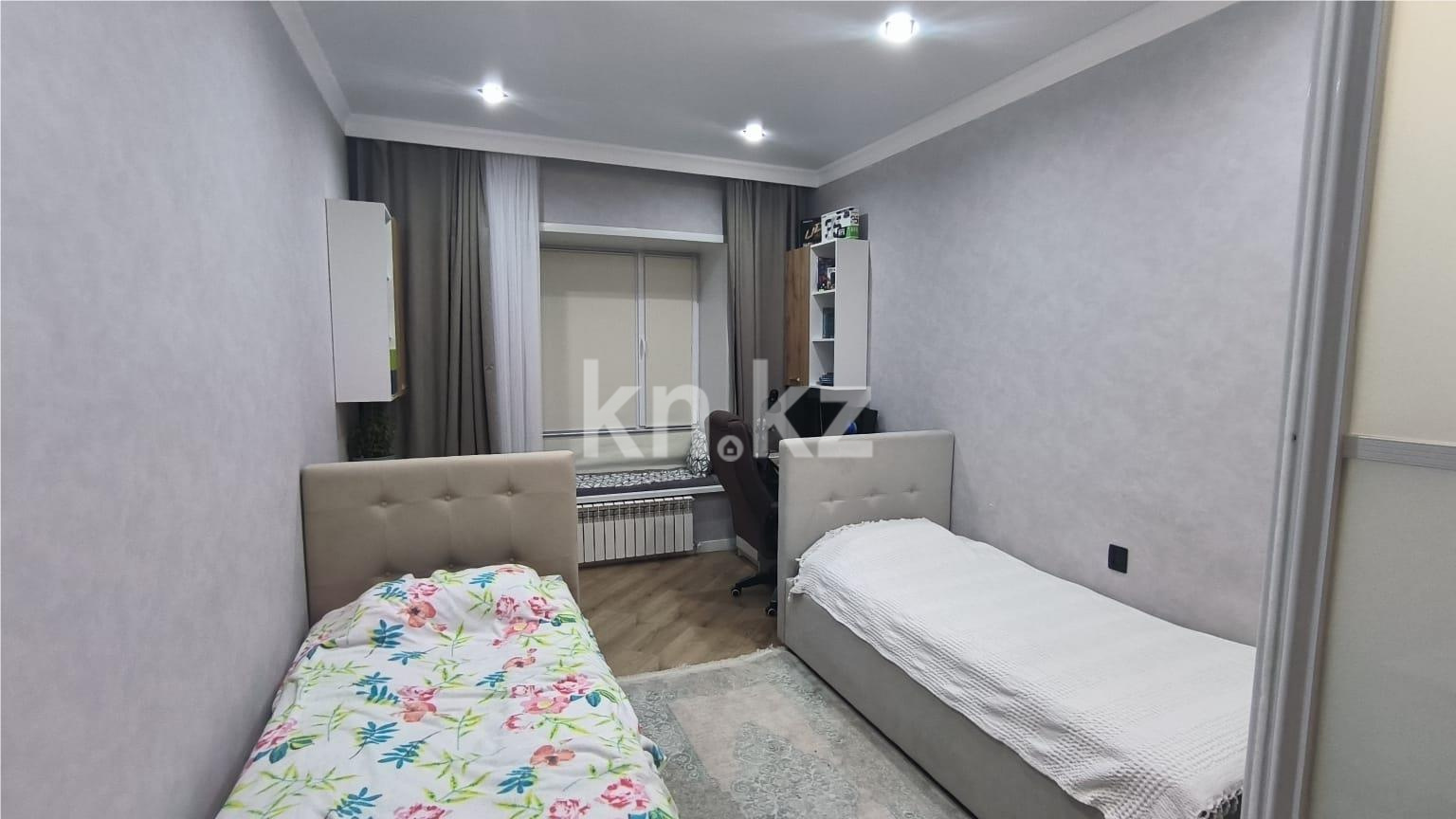 Продажа 3-комнатной квартиры, 86 м², 137 учетный квартал в Караганде - фото 10