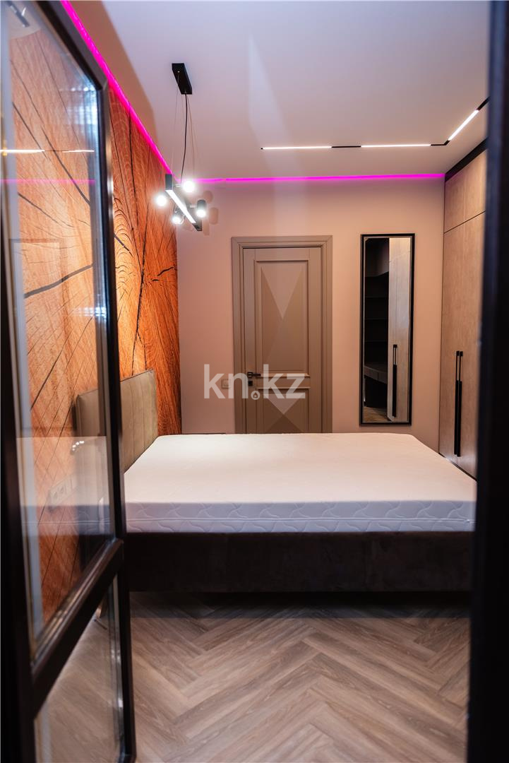 Продажа 6-комнатной квартиры, 345 м², ул. Муканова, дом  53 в Караганде - фото 24