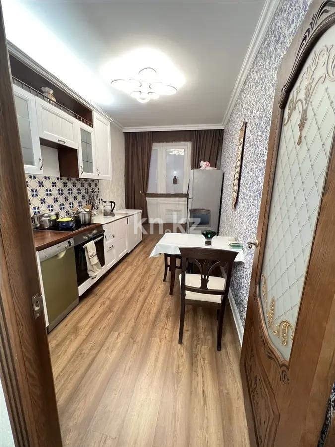 Продажа 2-комнатной квартиры, 73 м², ул. Утеген батыра, дом  17б в Алматы - фото 2