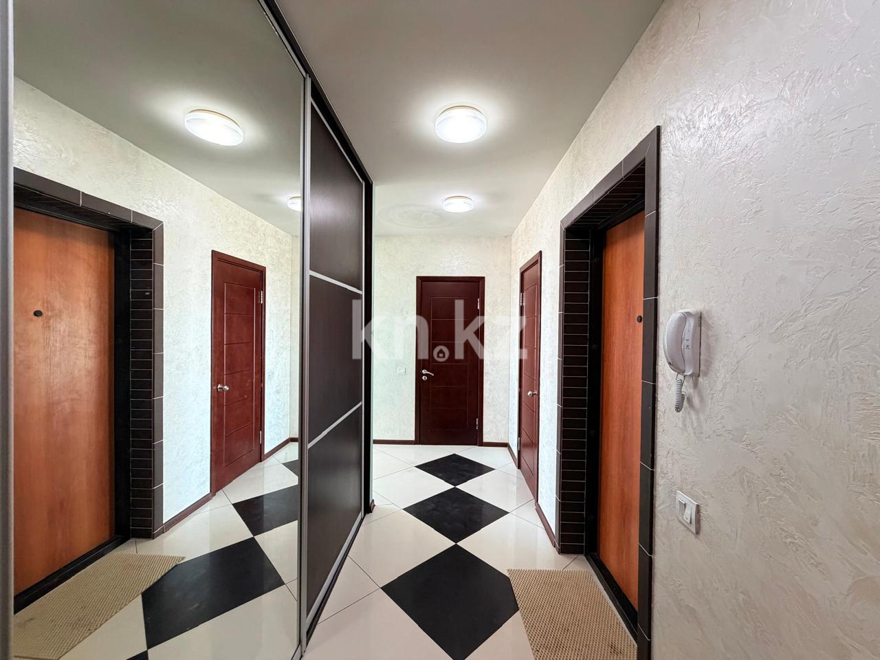 Продажа 2-комнатной квартиры, 80 м² в Караганде - фото 6