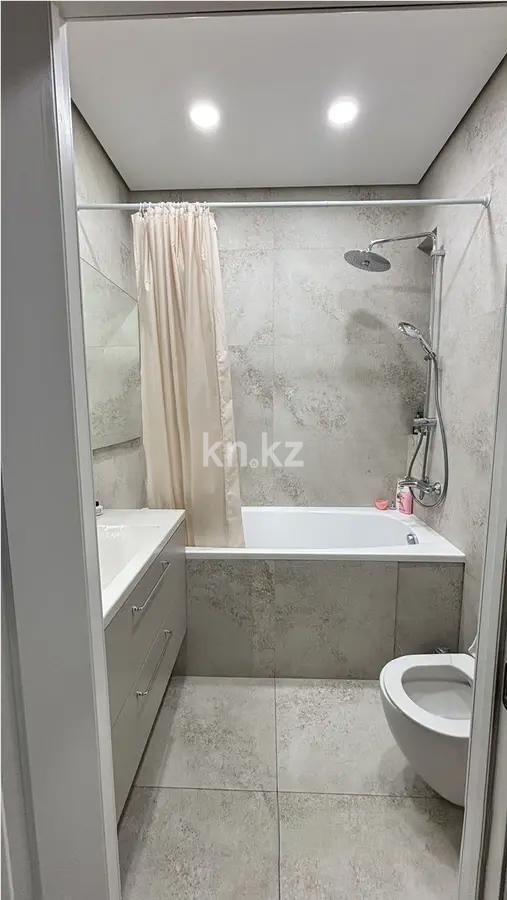 Продажа 3-комнатной квартиры, 70 м² в Алматы - фото 4