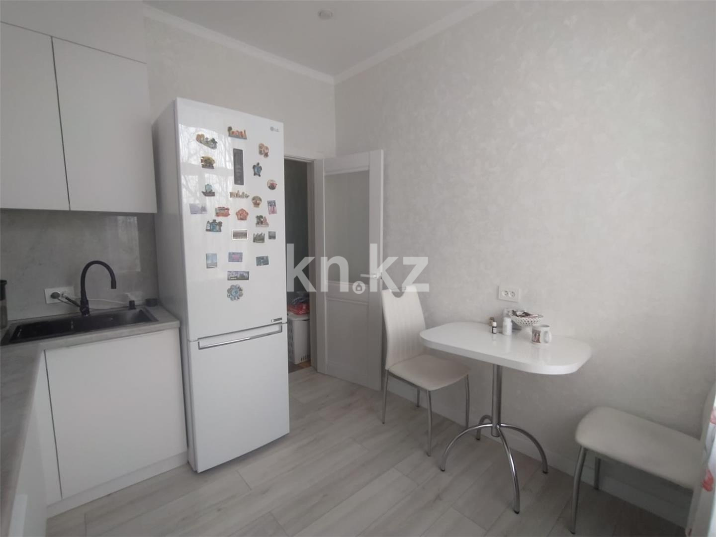 Продажа 2-комнатной квартиры, 54 м², пр. Назарбаева в Караганде - фото 9